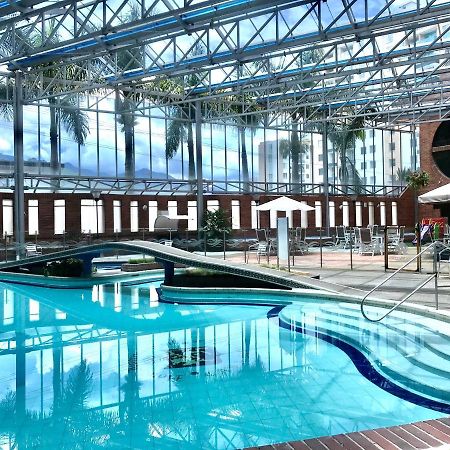Casa Morales Hotel Internacional Y Centro De Convenciones Ibagué Exterior foto The swimming pool at the hotel