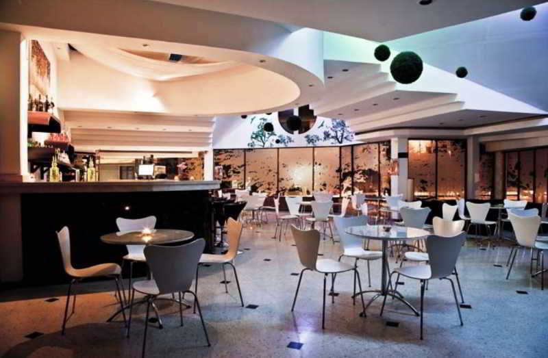 Casa Morales Hotel Internacional Y Centro De Convenciones Ibagué Exterior foto The interior of the restaurant